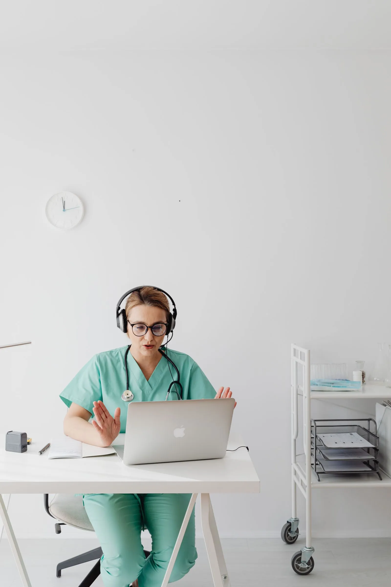 Clinician sending a prescription after a video visit (demo)