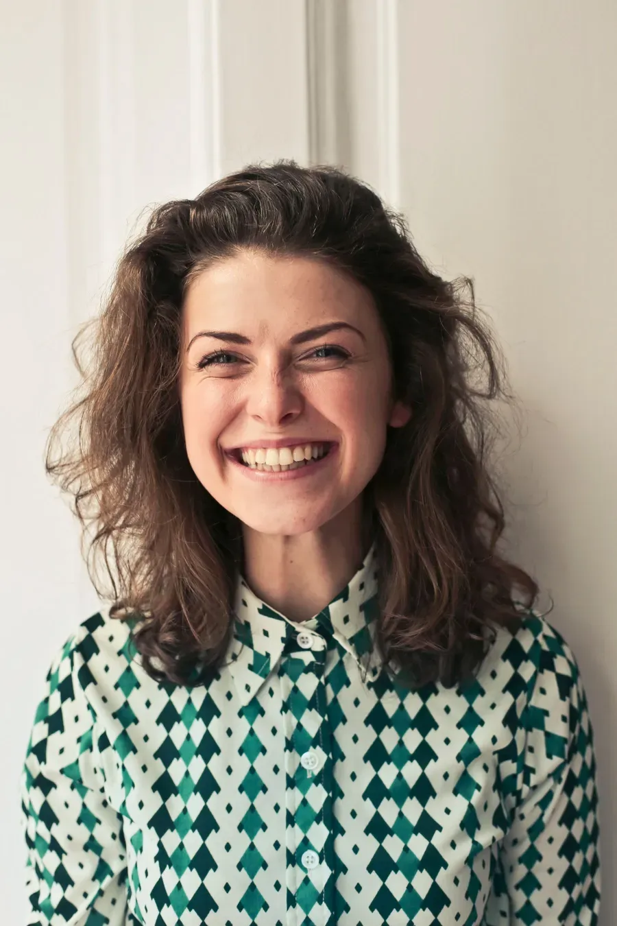 Portrait of Dr. Hannah Reid smiling